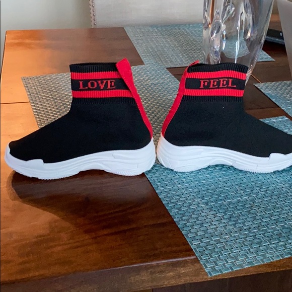 Shoes - Picture 2 of 3